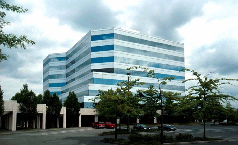 Office building in the former Boeing office portfolio purchased by IntraCorp in Kent, WA