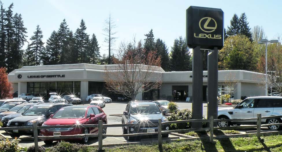 Kuni Lexus dealership in Lynnwood, WA